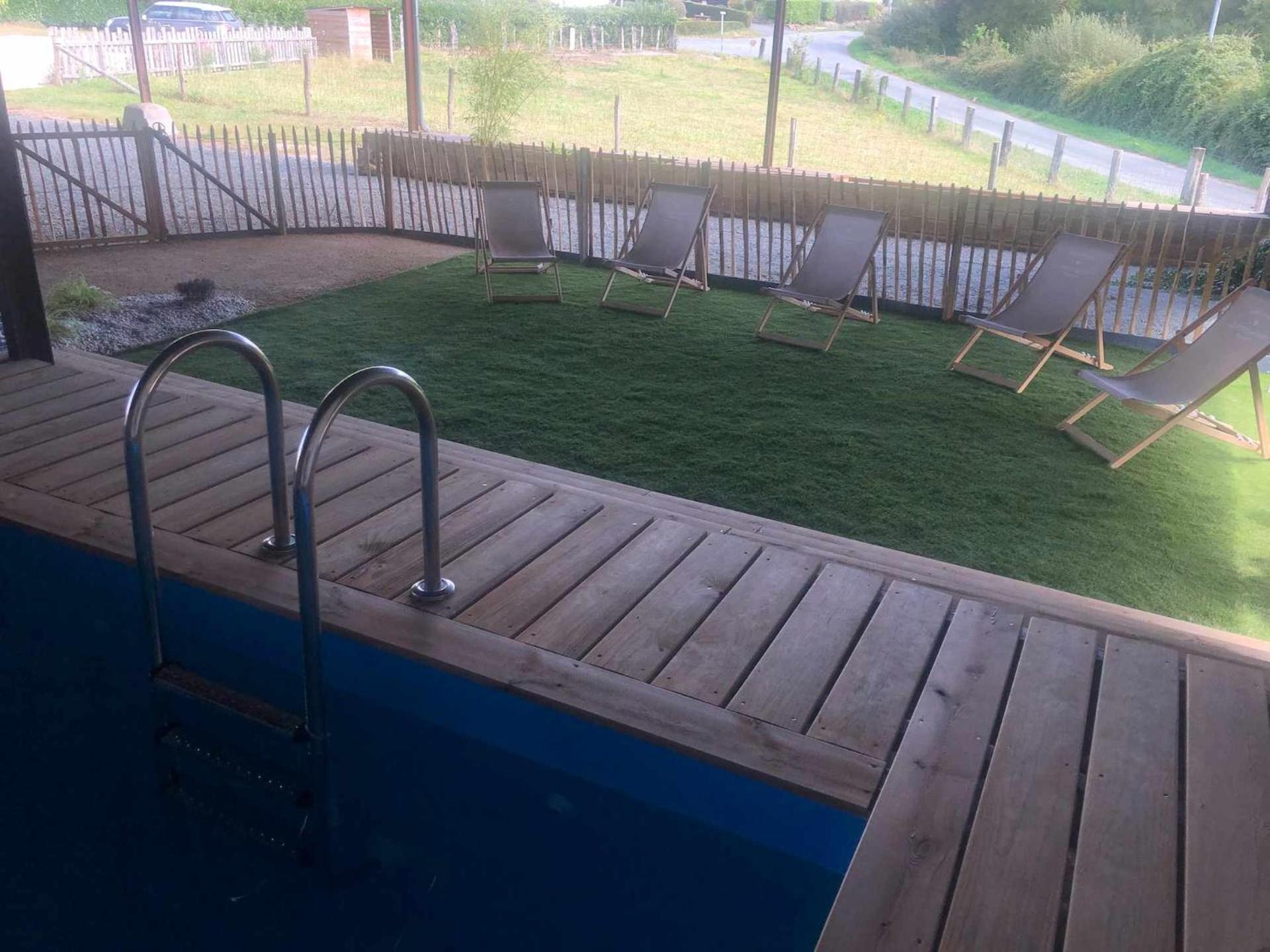 Le Petit Monty Gite Cote Etang Saint-Malo-du-Bois Exteriör bild