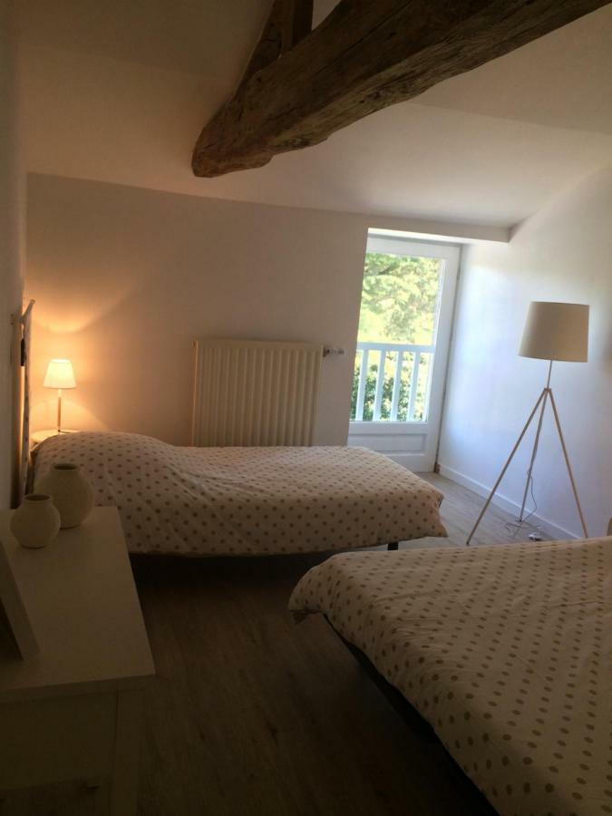 Le Petit Monty Gite Cote Etang Saint-Malo-du-Bois Exteriör bild